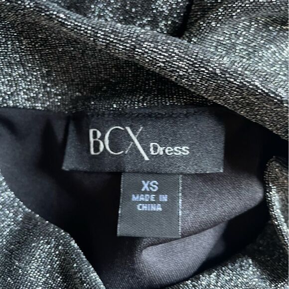 BCX Metallic Ruched Tulip Hem Long Sleeve Dress/Lots of Stretch (Size: XS) - Picture 11 of 14